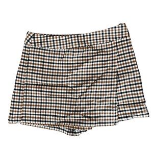 NWOT Bown and Black plaid skort
